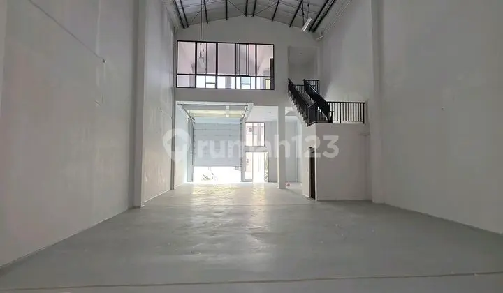 Ready-to-Use Bizpark Pik2 Warehouse 9x30 Multipurpose