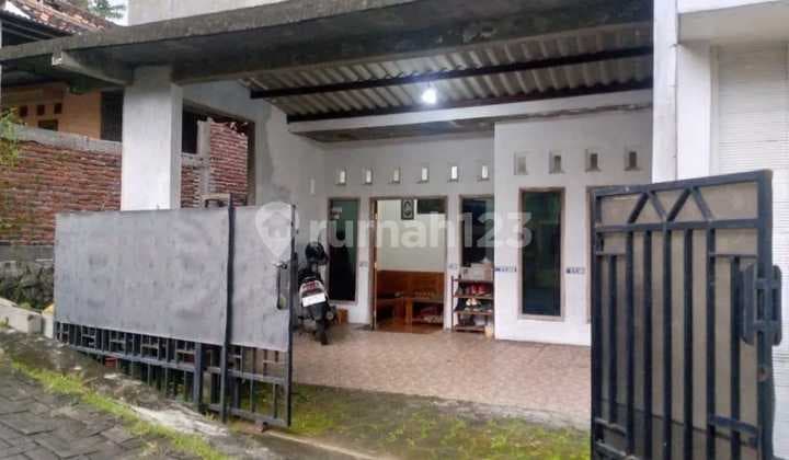For Sale House in East Dewi Sartika, Gunungpati, Semarang