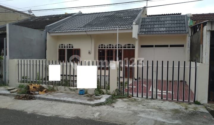 Rumah Siap Huni di Kutisari Indah, Surabaya Selatan, Dekat Dengan Kampus Uk Petra Dan UBAYA..