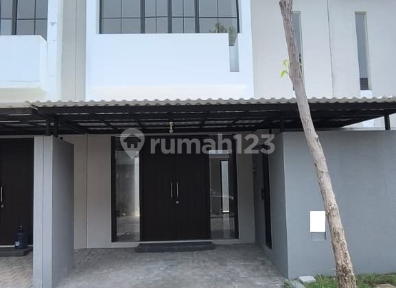 Rumah siap huni di Grand Sunrise, Menganti, Gresik