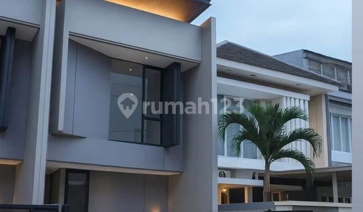 Rumah Proses Bangun di Sutorejo Prima, Surabaya Timur