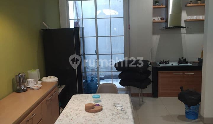 Rumah Cantik Green Lake City Cluster West Eropa