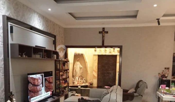 Beautiful House Taman Villa Meruya West Jakarta