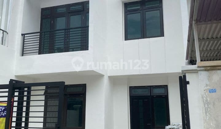 Rumah Cantik 2 Lantai Daan Mogot Baru Kalideres