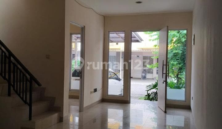 Super Cheap & Rare House for Sale in Green Lake City