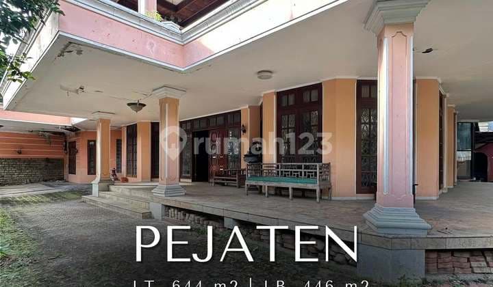 Nice House Suitable for Residence and Home Office in Pejaten, Land Area 644 Building Area 446