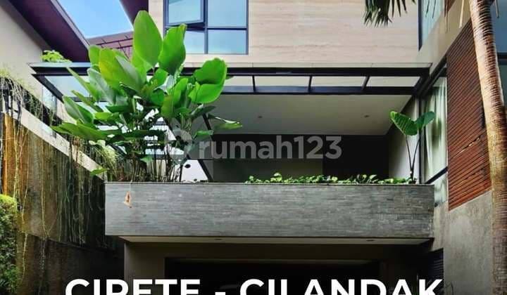 Rumah Bagus Siap Huni di Townhouse Cipete - Cilandak, LT 204 LB 400
