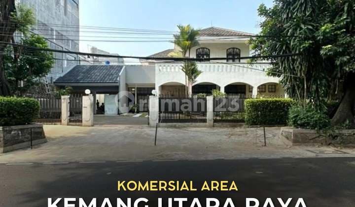 Rumah Cocok untuk Usaha di Kemang Utara Raya, LT 1019 LB 700