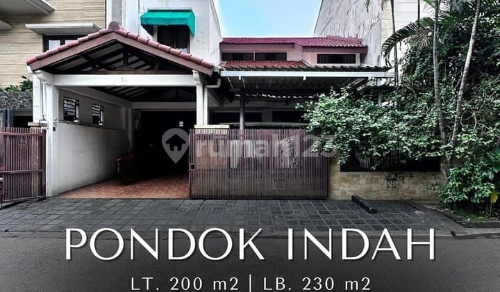 Rumah Siap Huni dekat Taman di Pondok Indah, T 200 B 230