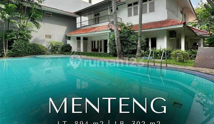 Rumah Bagus dan Terawat di Menteng, LT 894 LB 702