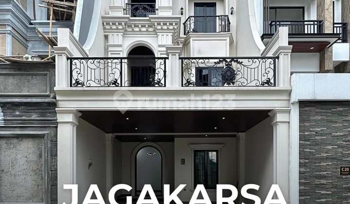Brand New House Dalam Townhouse Jagakarsa, LT 107 LB 280