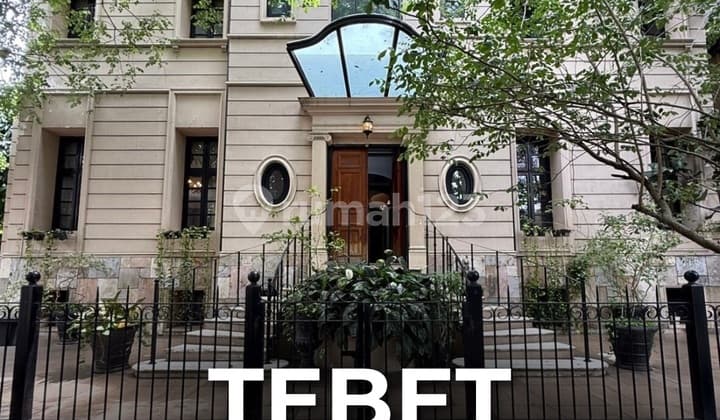 European Classic Furnished House di Komplek Tebet, LT 448 LB 750