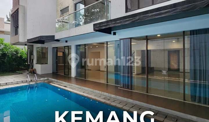 Rumah Siap Huni di Townhouse Area Ekspat Kemang, LT 397 LB 450