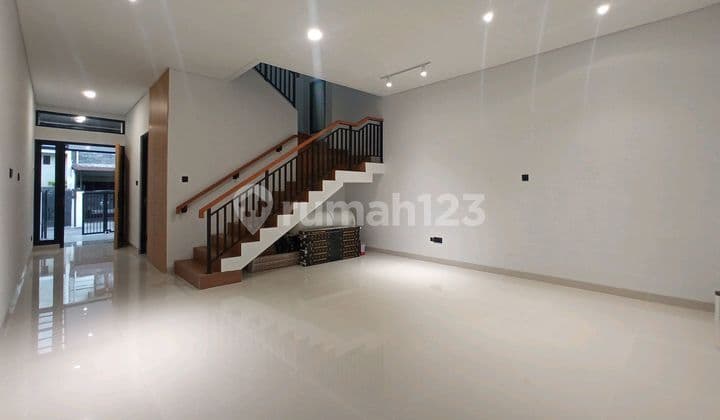 Modern Design New House in City Center Bdg Near Griya Bubat