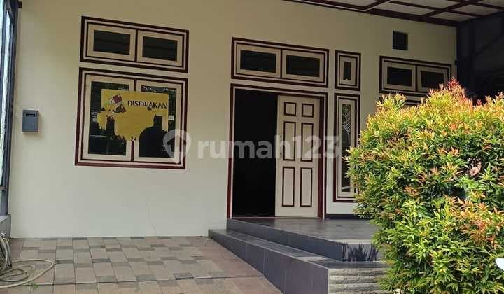 Rumah seberang masjid dan ipeka dekat mall dan exit tol Sudah Renovasi