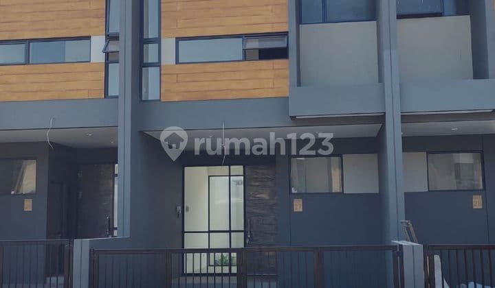 Dijual Ruko garden hous grand wisata di area boulevard utama, ruko sekaligus tempat tinggal