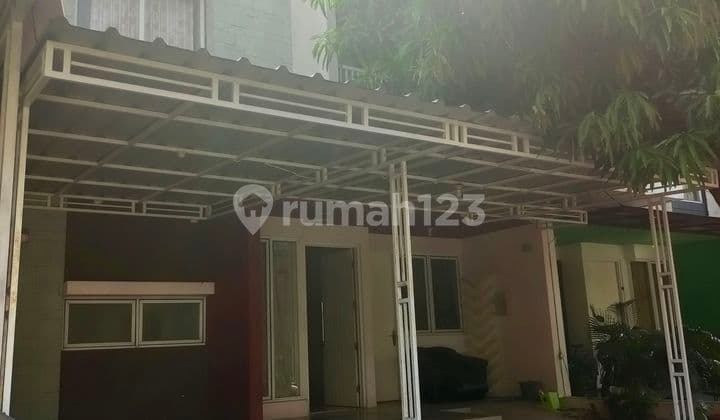 Semi-furnished 2-story house