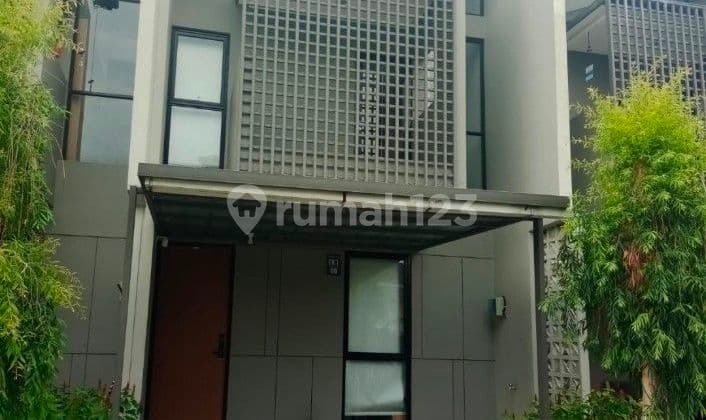 RUMAH FULL FURNISH SEBELAH MALL GRAND WISATA BISA BAYAR BULANAN