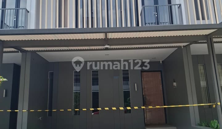 Dijual Harga Bagus Zliving Depan Taman Grand Wisata Tanpa Dp dengan Potongan Ppn 100%