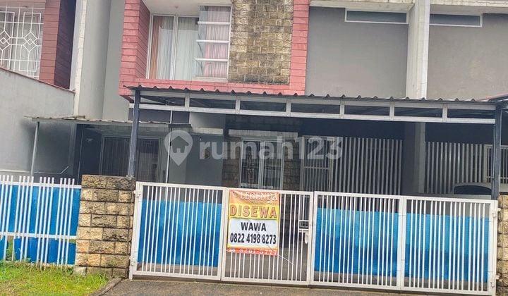 Rumah siap huni di boulevard cluster Grand Wisata