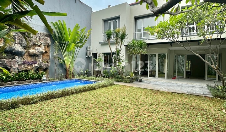 Minimalist Modern House 5BR With Pool In Kemang Compound Ajh04125