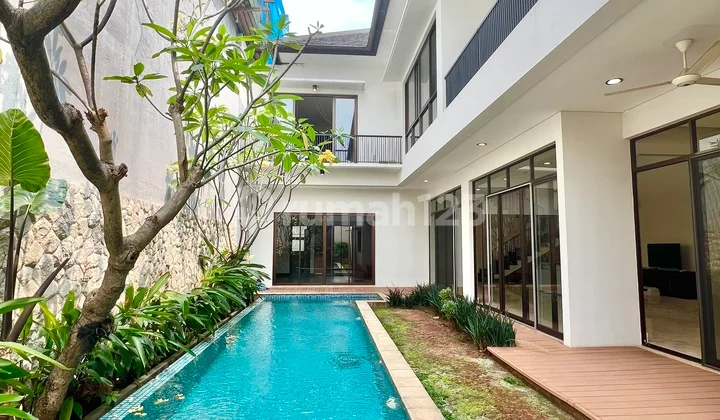 Minimalis Modern House 4 Bedroom With Private Pool Ajh06033