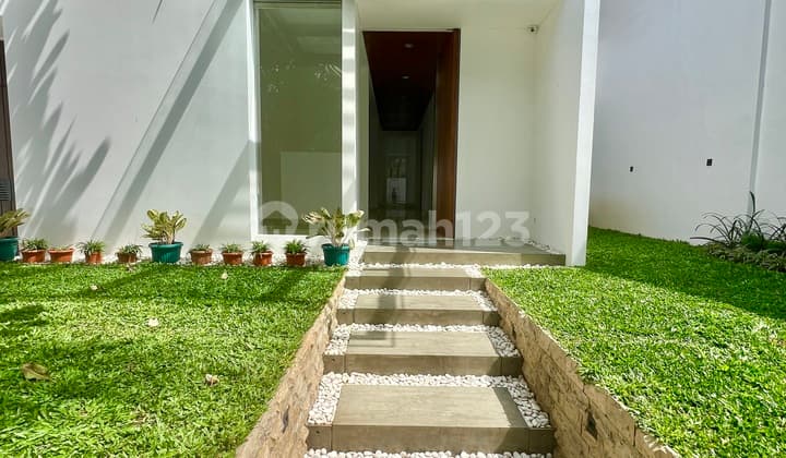 Brand New House 4 Bedrooms With Pool In Pondok Indah Ajh06065
