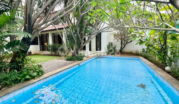 Minimalis House 5 Bedrooms In Quiet Area Kemang Compound Ajh04049