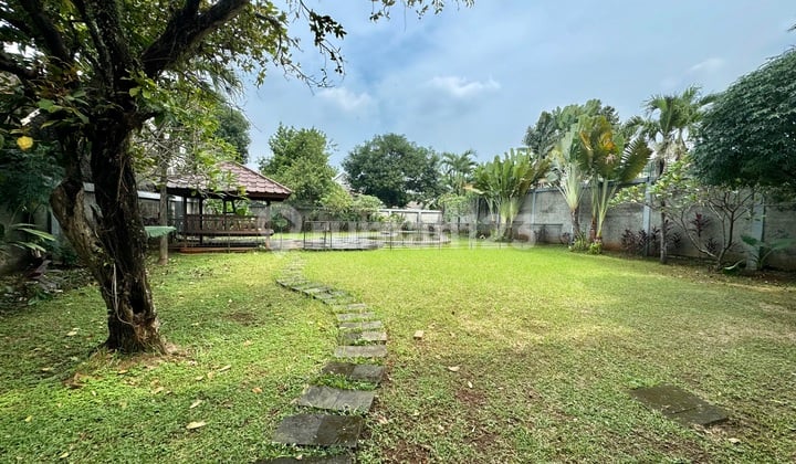 Simple Minimlist House In Pejaten Compound Ajh05042
