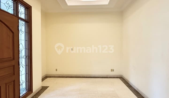 Classic modern house 5BR in a quiet area of Pondok Indah AJH06230