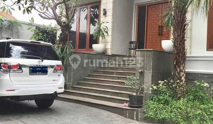 Rumah Minimalis 5 Kamar Tidur di Menteng Area Corio