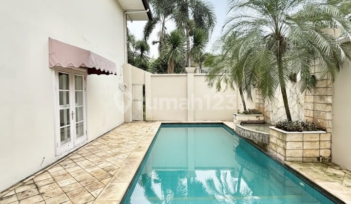 House With Huge Backyard Private Pool In Pejaten Compound Ajh05067