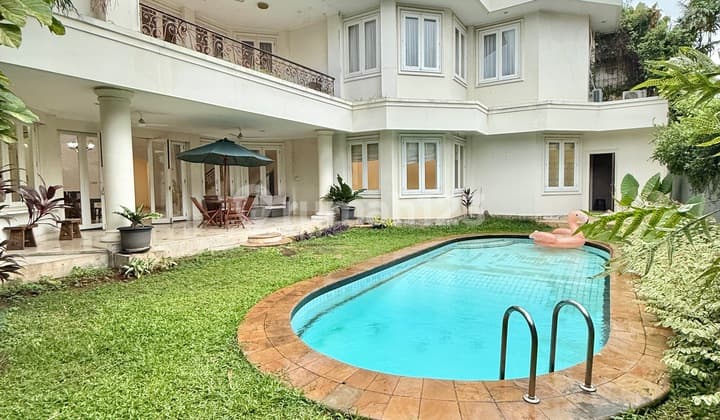 Bright Classic House 5 BR with Private Pool in Kemang AJH04194