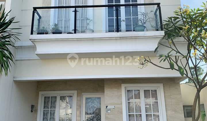 Rumah Cantik 2 Lantai Siap Huni di The Villas Cinere