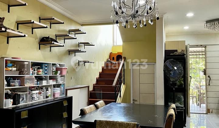 Rumah Jual BU 2 Lantai Bagus Siap Huni Di Kota Wisata