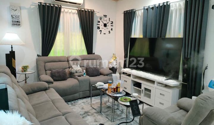 RUMAH DI BOULEVARD KOTA WISATA, ADA CAFE SIAP JUALAN