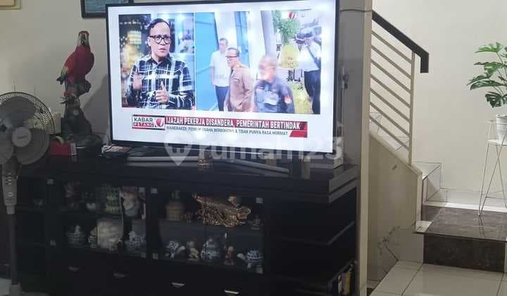 RUMAH 2 LANTAI SIAP HUNI HARGA NEGO LEGENDA WISATA