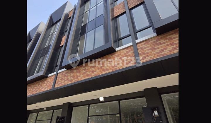 Disewa Ruko Lloyd Promenade Alam Sutera Area Bisnis Ramai