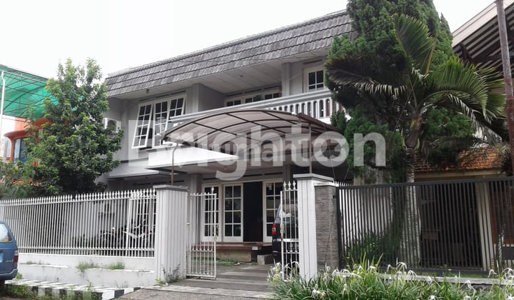 RUMAH BESAR SIAP HUNI MURAH