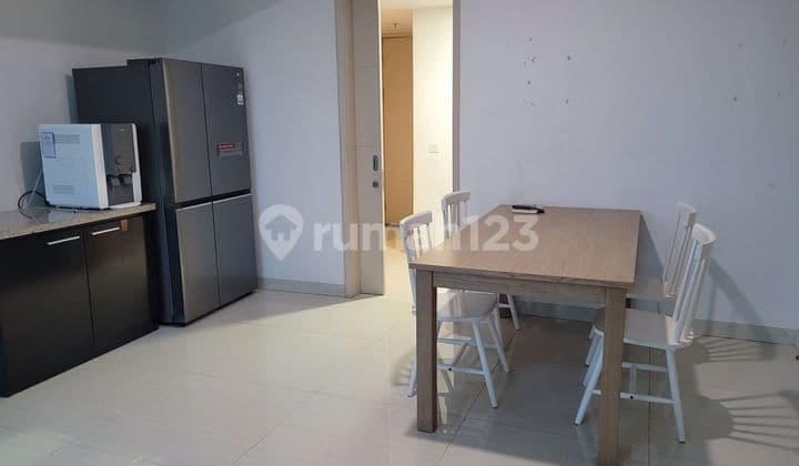 Sewa Apartemen Loft Lariz Mansion.pakuwon.indah