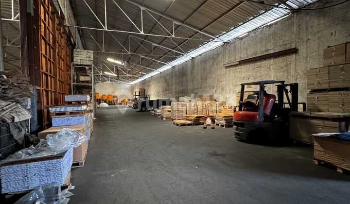 Gudang Siap.pakai Raya Kenjeran Bebas Banjir Bawah Nilai Aprasial