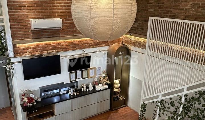 Rumah Cafe Komersial Area Raya Gubeng