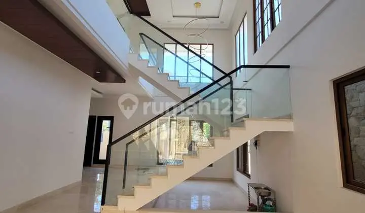 Rumah Baru.konsep.villa Citraland Utama Siap.huni