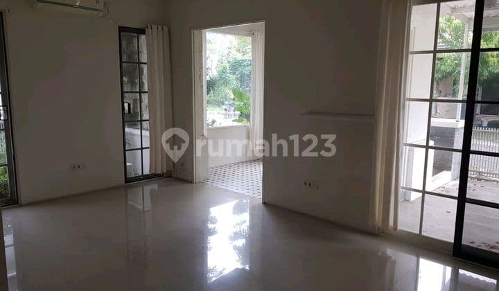 Modern House Villa Valensia Pakuwon Indah West Surabaya