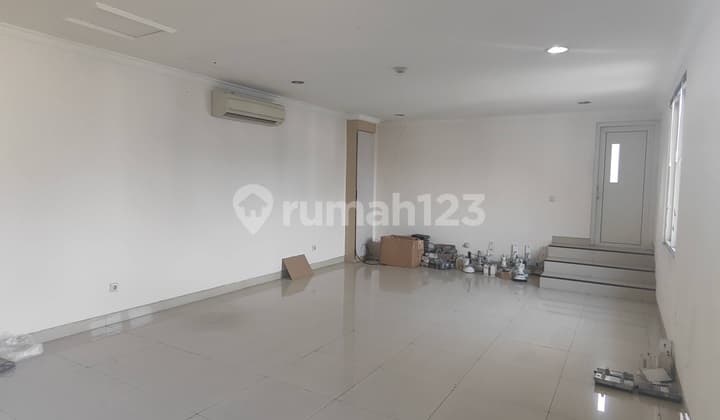 Rumah Kantor Raya Bukit Golf Internasional Citraland Surabaya Barat