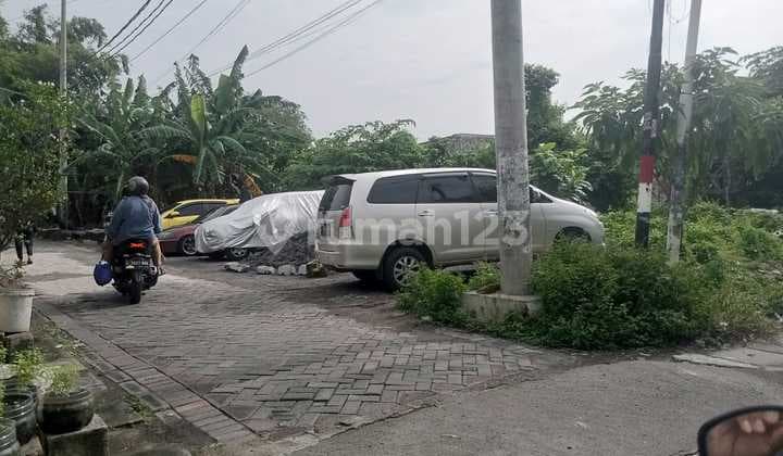 Hook Plot.Babatan Wiyung Road Suitable for Boarding House or Home Industry