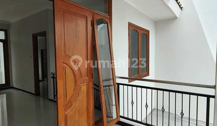 Sewa.rumah.apik.siap. Huni.dukuh Kupang Timur