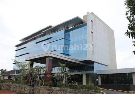 Graha Dirgantara Halim Luas 220 Sqm Full Furnish Bagus