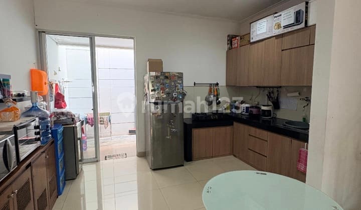 Green Lake City House 6x15 Northeast Price 2.2 B Negotiable