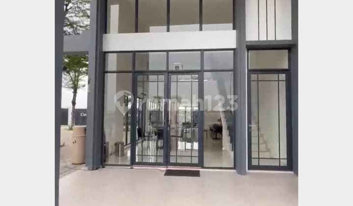 Large potential shop house on the main road of Gading Serpong